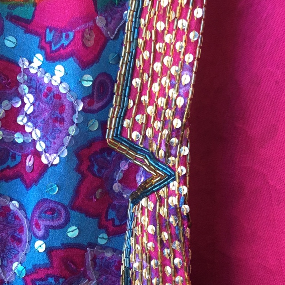 Judith Ann Creations. Glitzy and Glamorous Embellished Vintage Jacket! - Picture 6 of 12